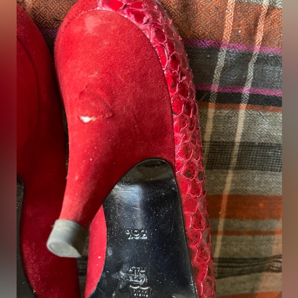 Gorgeous Vintage Italian Suede & Snakeskin Heels - Picture 4 of 5